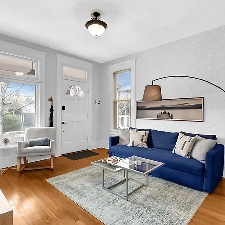 Modern European 1Br Near Dt-Historic St Appartement